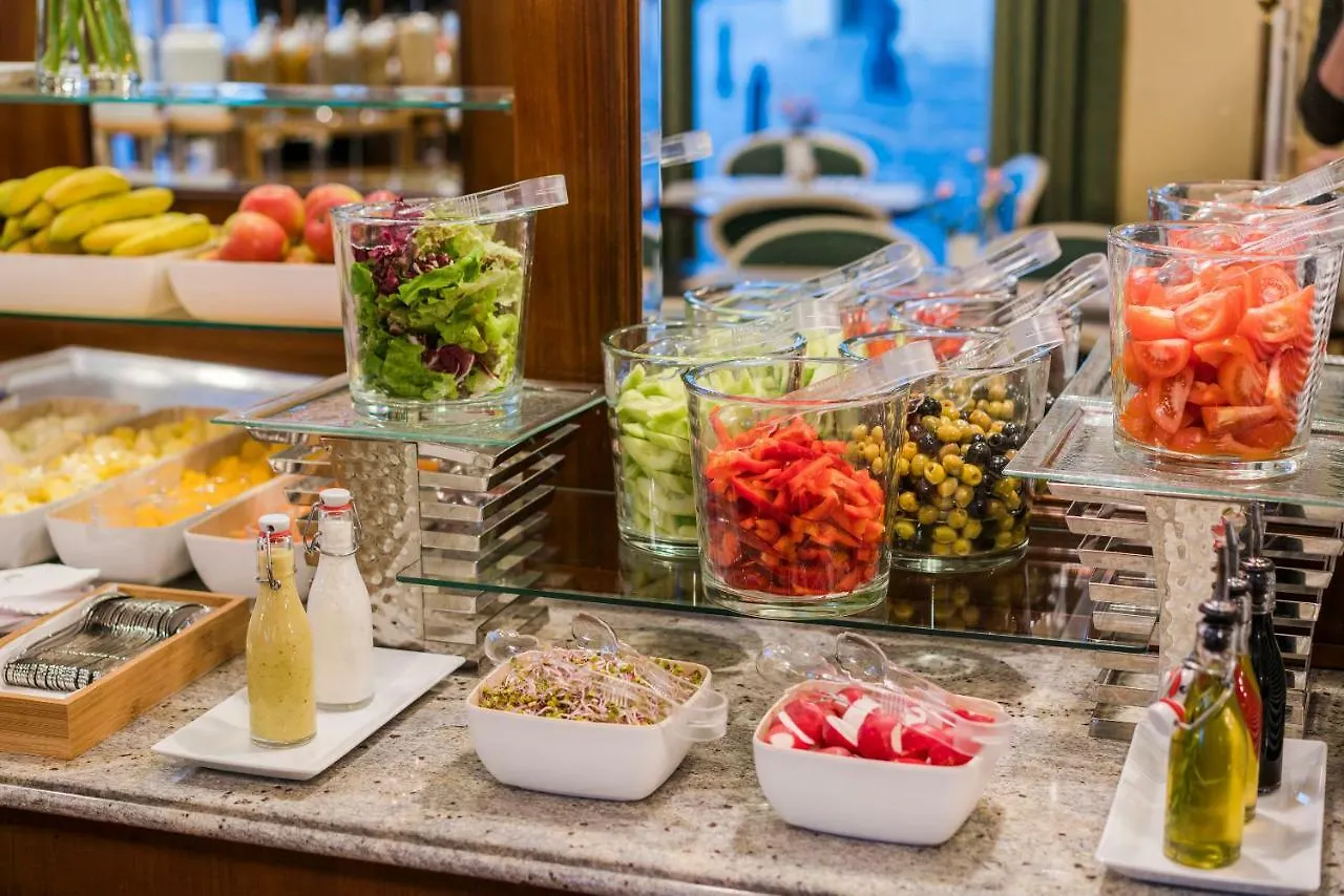 Hotel Polonia Palace Warsaw
